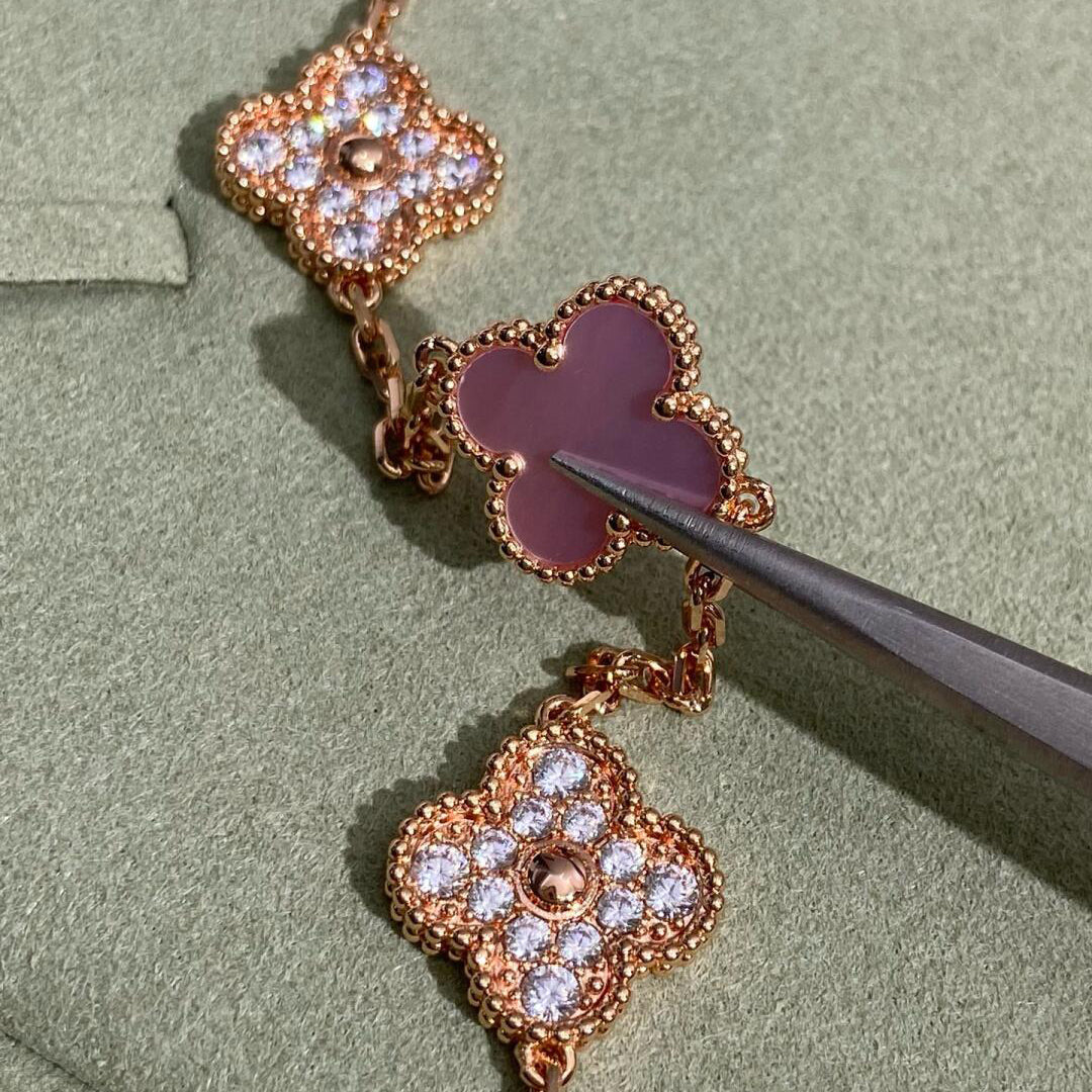 [OAKJURI Jewelry]CLOVER 10 MOTIFS DIAMOND PINK MOP NECKLACE