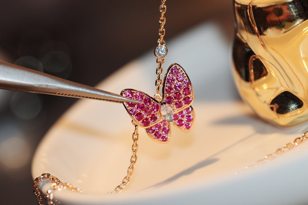 [OAKJURI Jewelry]BUTTERFLY RED DIAMOND ROSE GOLD NECKLACE