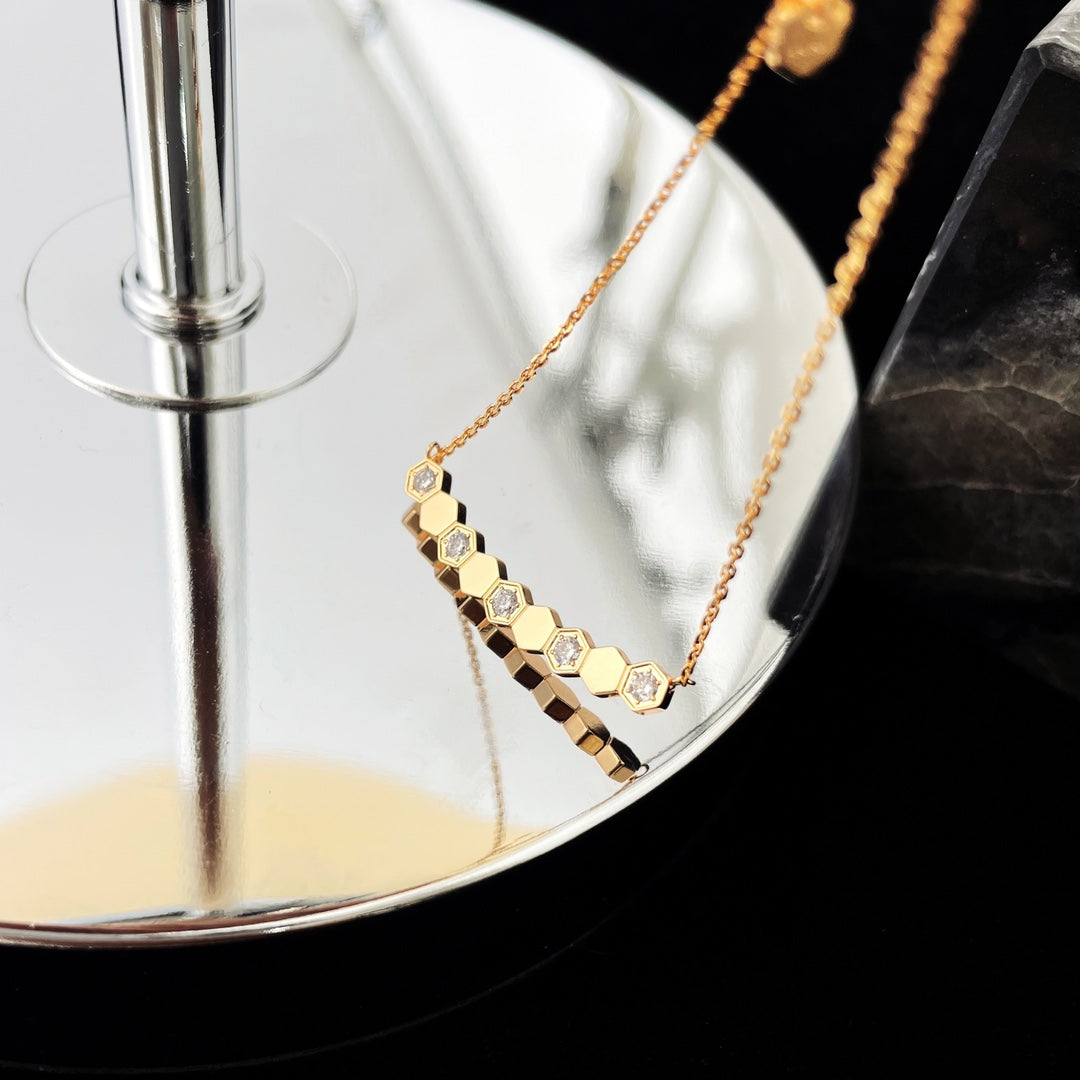 [OAKJURI Jewelry]BEE MY LOVE DIAMOND NECKLACE