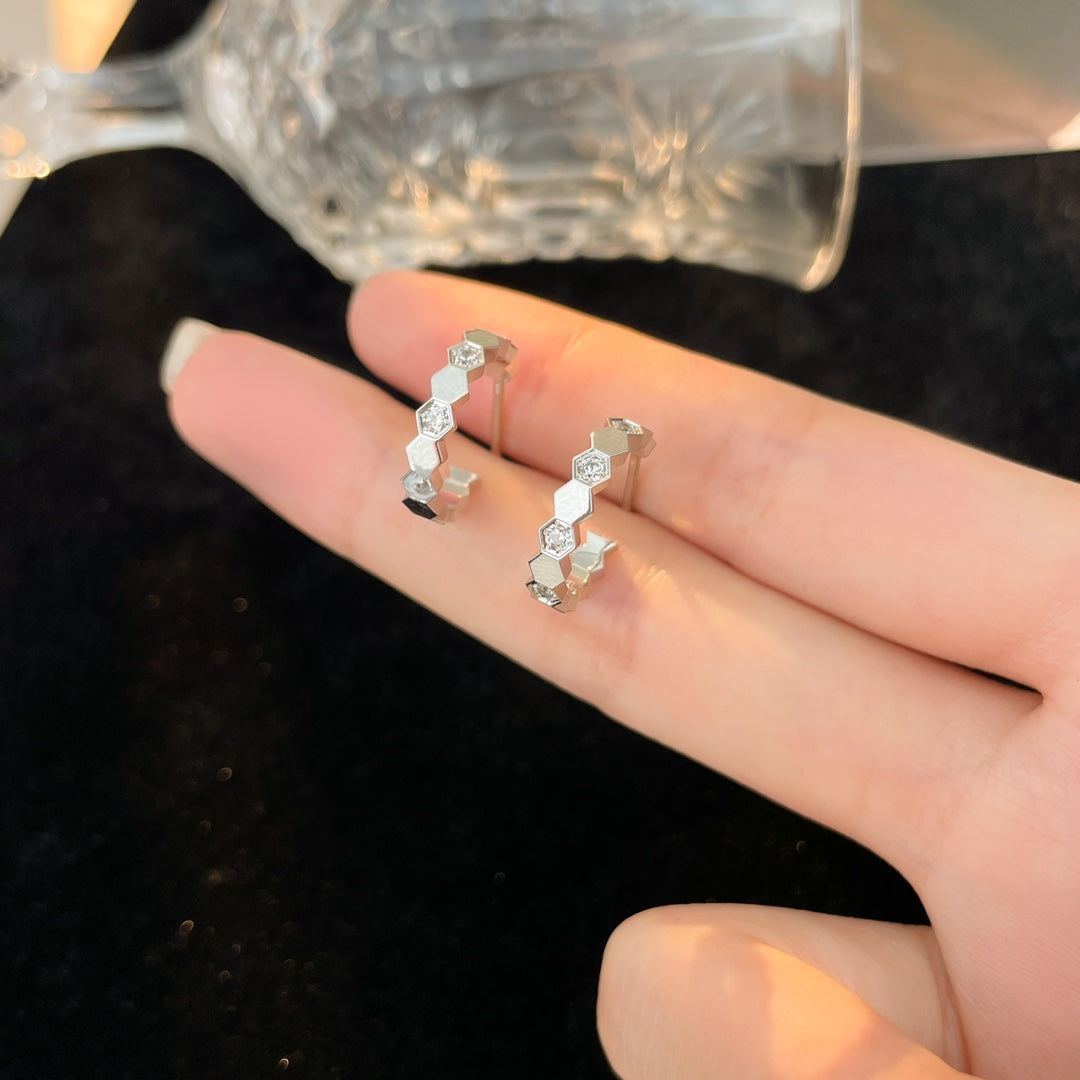 [OAKJURI Jewelry]BEE LOVE DIAMOND HOOP EARRINGS