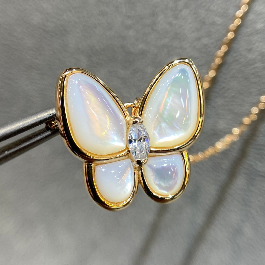 [OAKJURI Jewelry]BUTTERFLY MOP DIAMOND NECKLACE