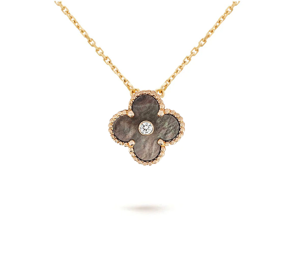 [OAKJURI Jewelry]CLOVER 15MM CHRISTMAS LIMITED EDITION SINGLE FLOWER NECKLACE