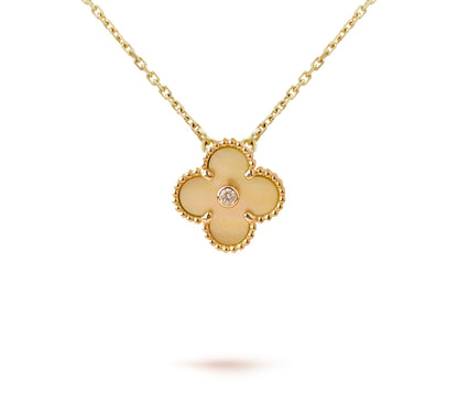 [OAKJURI Jewelry]CLOVER 15MM CHRISTMAS LIMITED EDITION SINGLE FLOWER NECKLACE