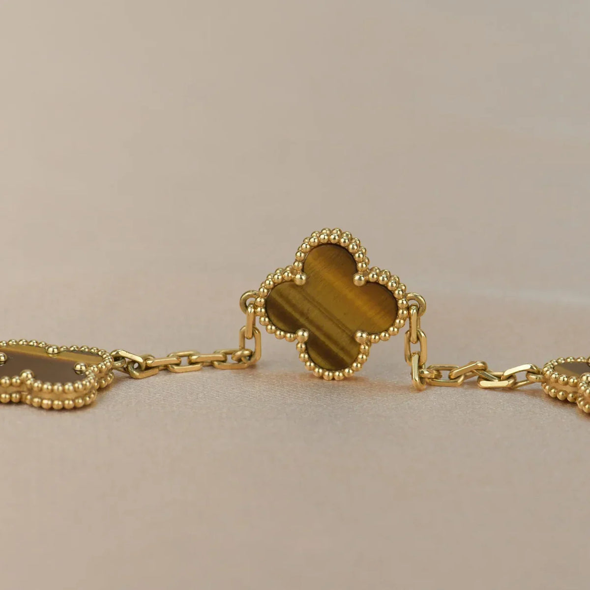 [OAKJURI Jewelry] CLOVER 5 MOTIFS TIGER EYE BRACELET COLLECTION