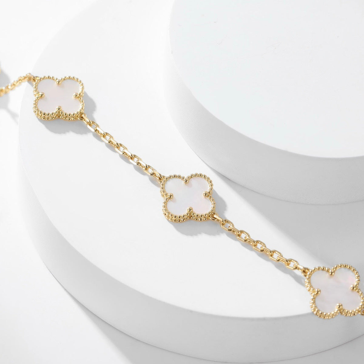[OAKJURI Jewelry]CLOVER 10 MOTIFS WHITE MOTHER OF PEARL NECKLACE