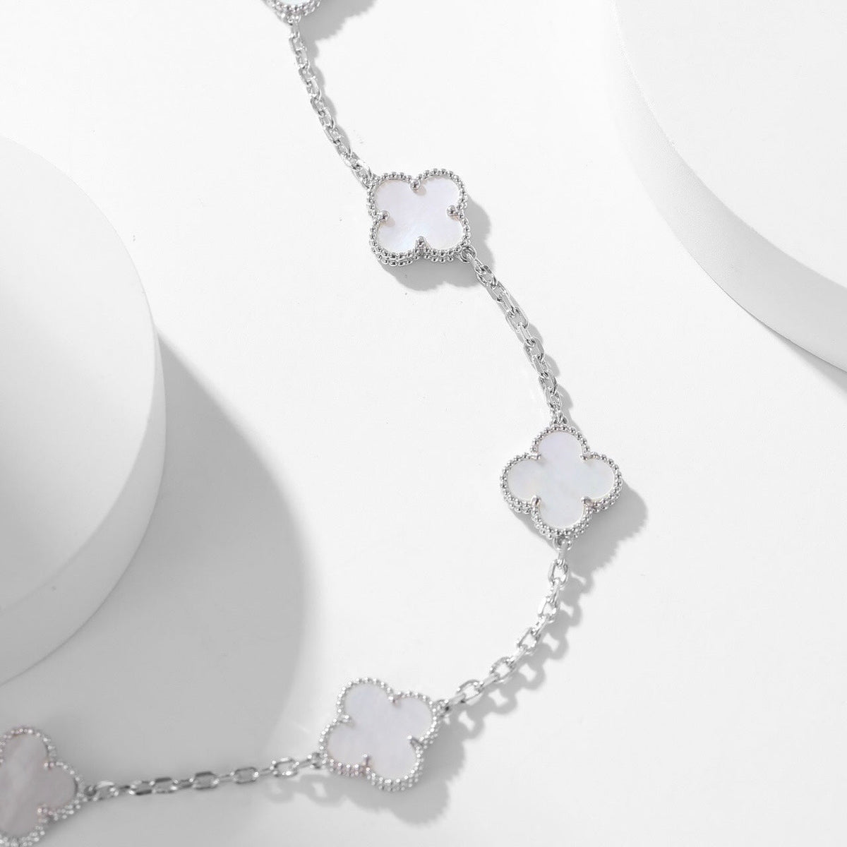 [OAKJURI Jewelry]CLOVER 10 MOTIFS WHITE MOTHER OF PEARL NECKLACE