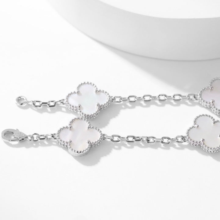 [OAKJURI Jewelry]CLOVER 10 MOTIFS WHITE MOTHER OF PEARL NECKLACE