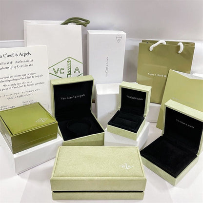 [OAKJURI Jewelry] VA CLOVER BOX GIFT BAG