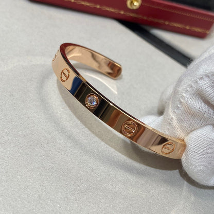 [OAKJURI Jewelry] LOVE BRACELET 6.1MM 1 DIAMOND OPEN CUFF