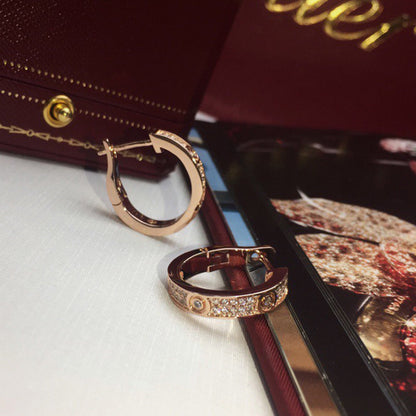 [OAKJURI Jewelry] LOVE 5.5MM DIAMOND PAVED EARRINGS