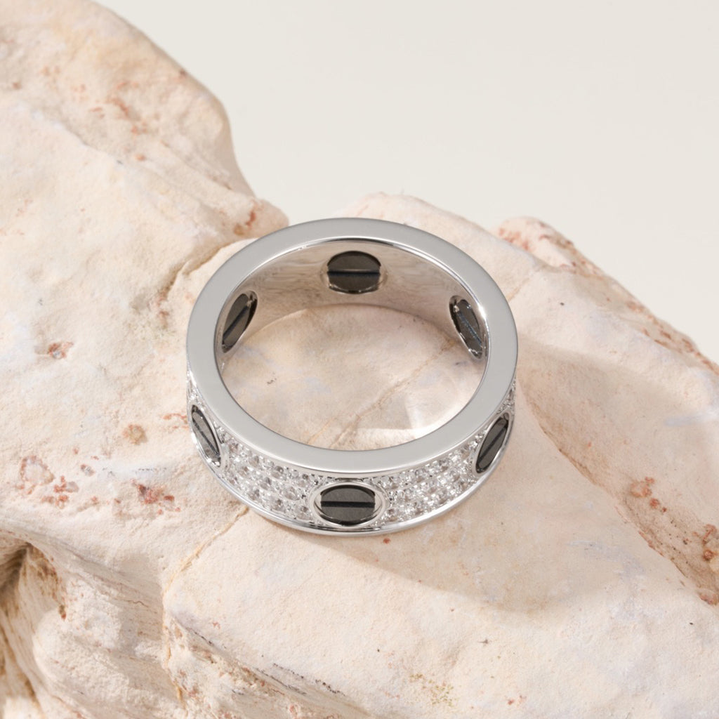 [OAKJURI Jewelry] LOVE RING 5.5MM DIAMONDS PAVED CERAMIC