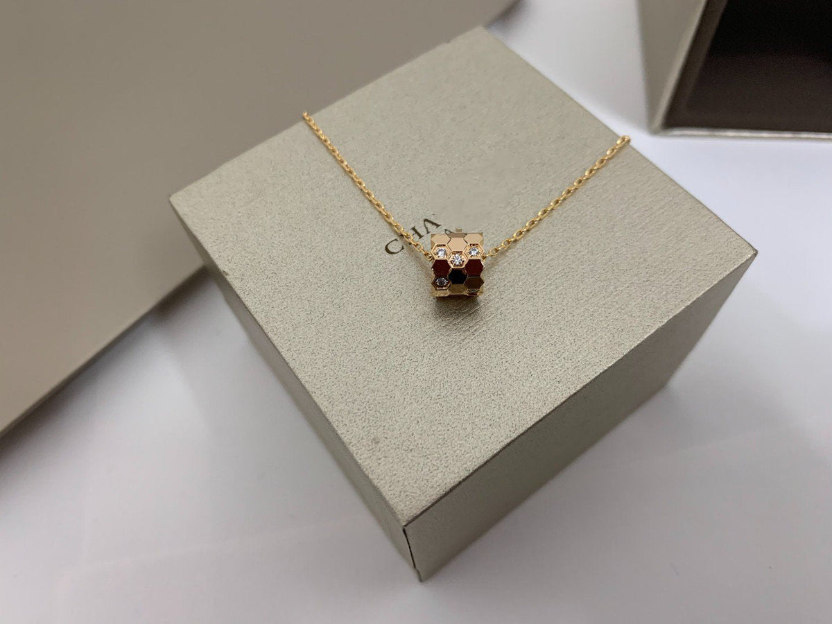 [OAKJURI Jewelry]BEE LOVE DIAMOND NECKLACE
