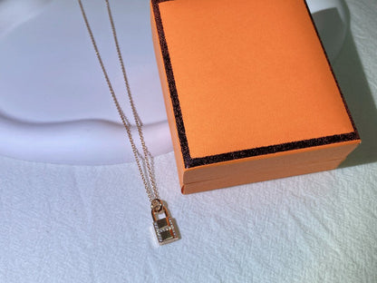 [OAKJURI Jewelry]HM ADVANCED NICHE LOCK HEAD NECKLACE DIAMONDS