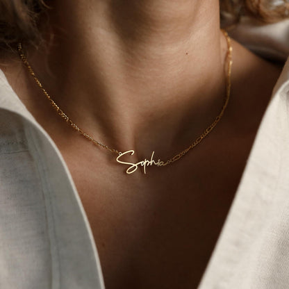 Carrie Figaro Chain Name Necklace