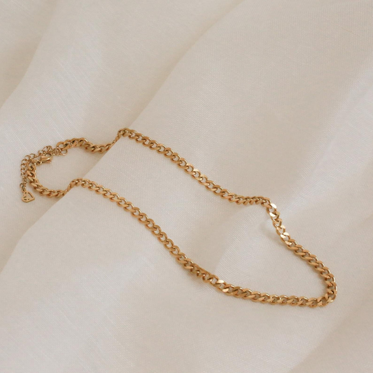 Essential Necklace Chains